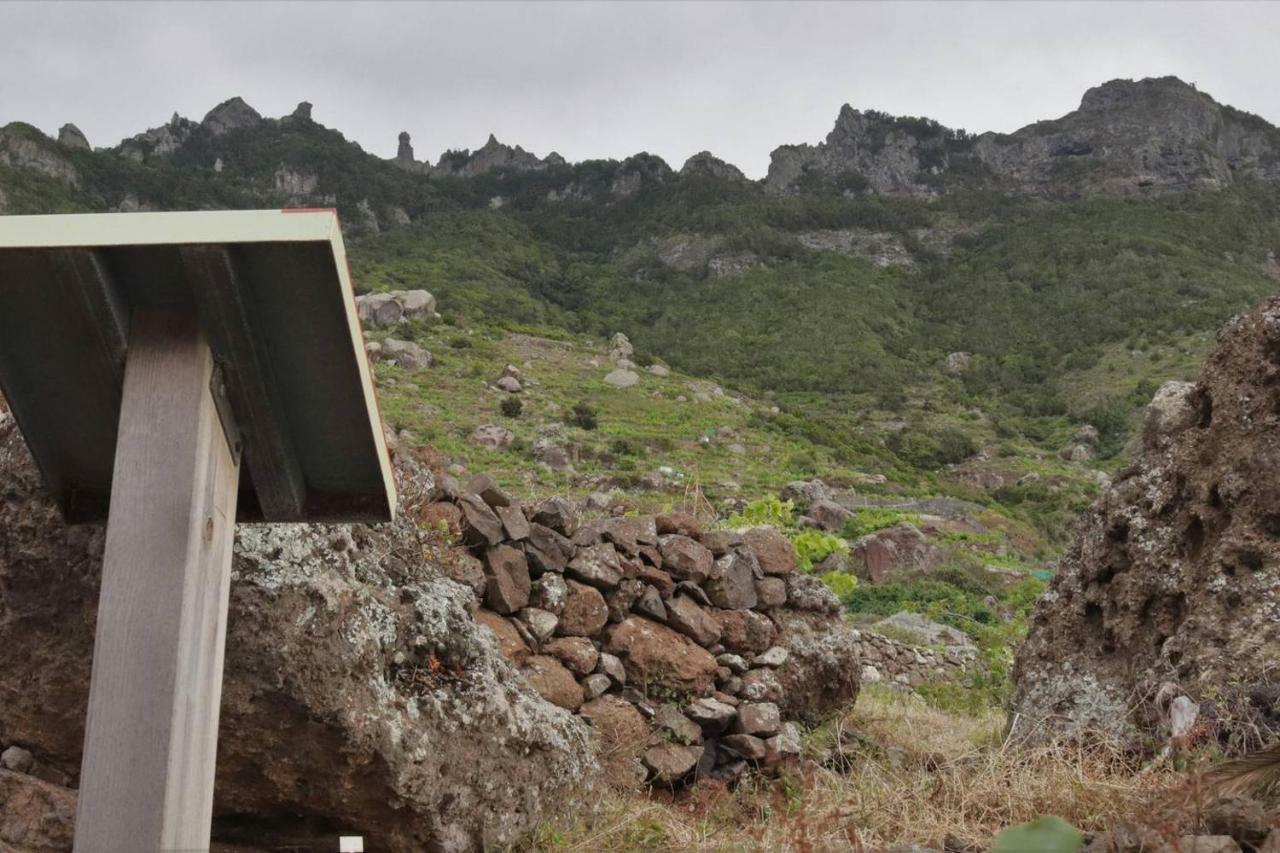 Oasis Atlantico: Rincon Secreto Al Pie De Los Senderos Azano Exterior foto