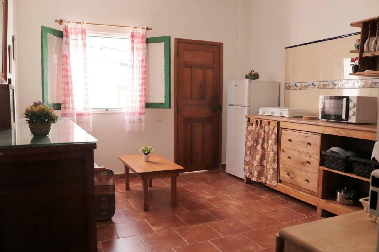 Oasis Atlantico: Rincon Secreto Al Pie De Los Senderos Azano Exterior foto