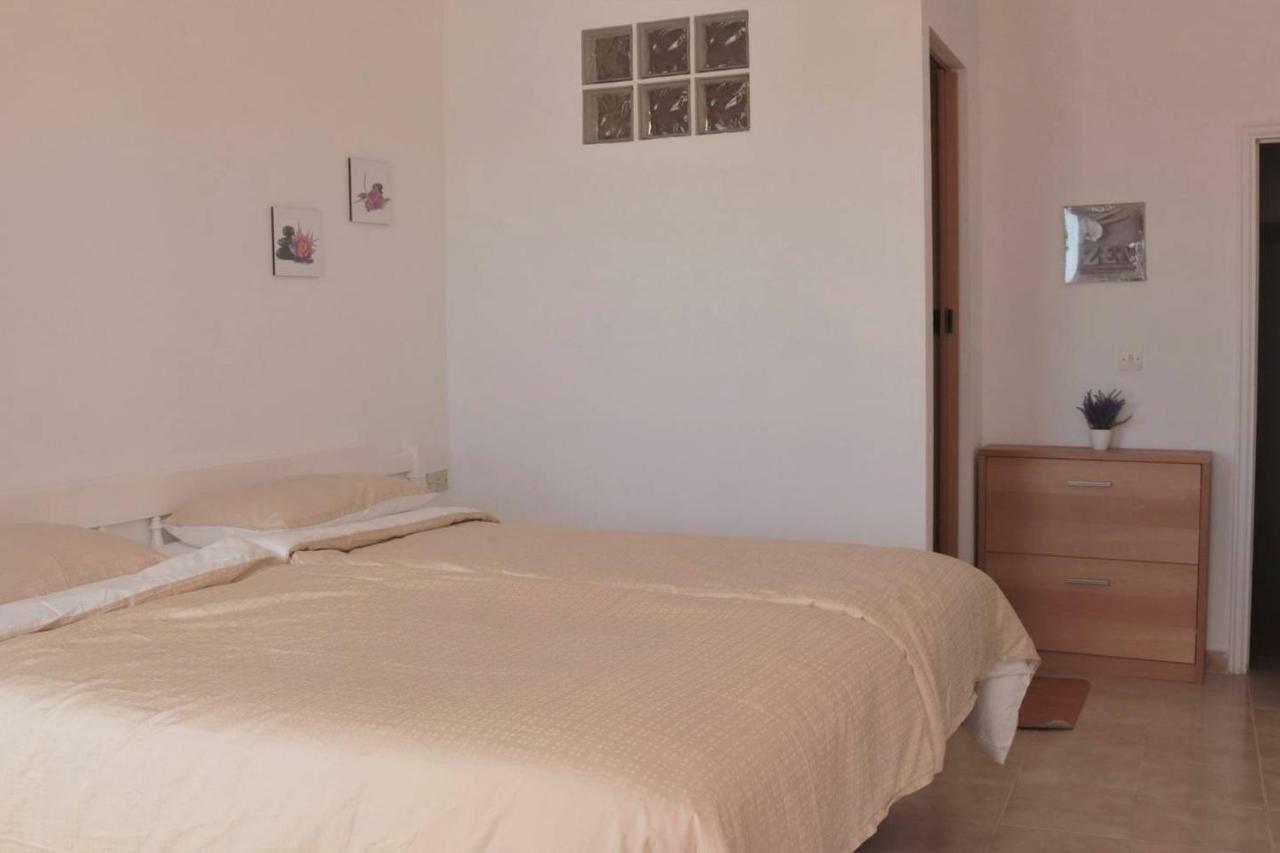 Oasis Atlantico: Rincon Secreto Al Pie De Los Senderos Azano Exterior foto