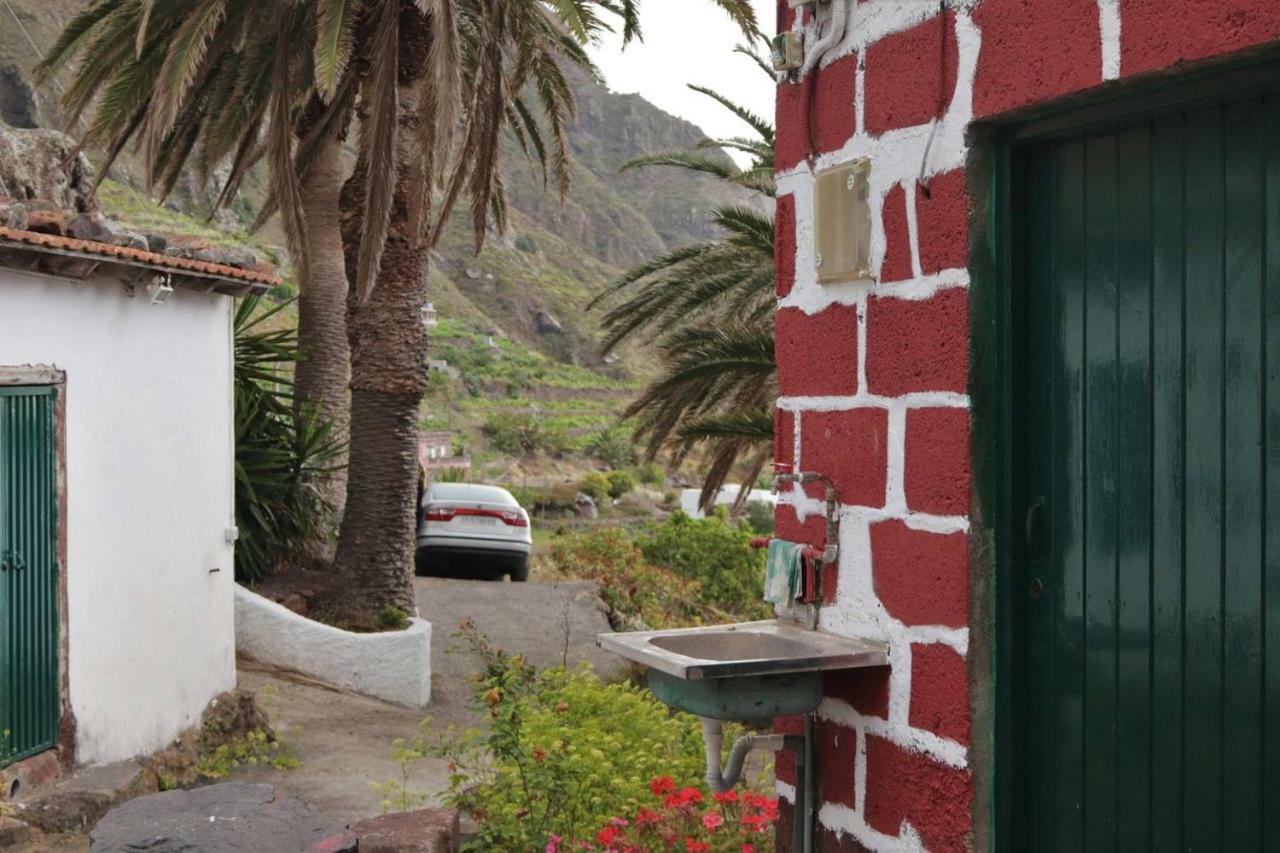 Oasis Atlantico: Rincon Secreto Al Pie De Los Senderos Azano Exterior foto